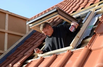 Pose de fenêtres de toit Velux à Falvy